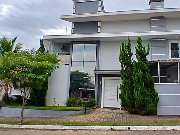 Casa em Condom�nio � Venda